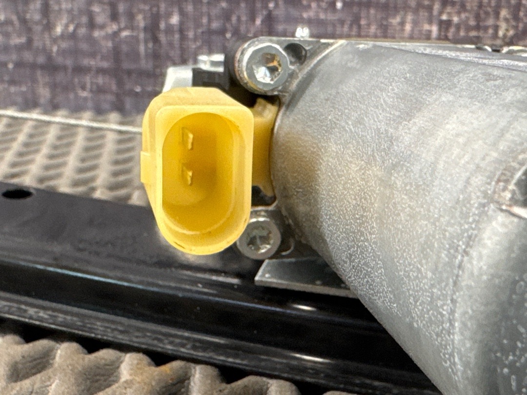 Стеклоподъемник, 2980 рублей, Красноярск