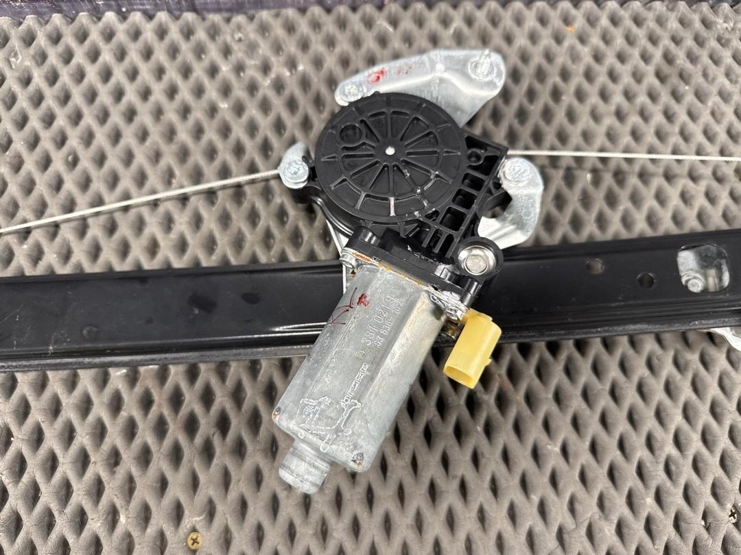 Стеклоподъемник, 2980 рублей, Красноярск