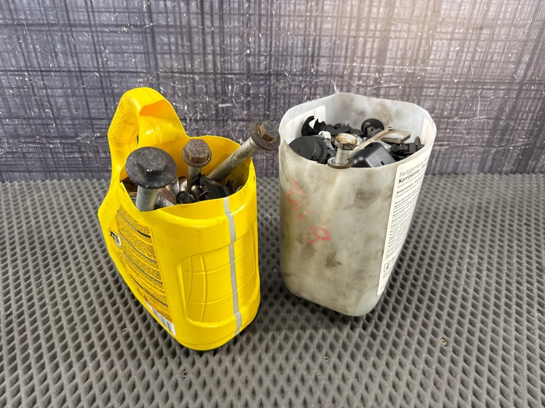 Болты и гайки, 4730 рублей, Красноярск