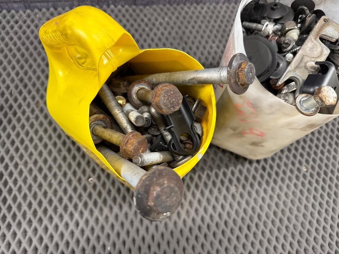 Болты и гайки, 4730 рублей, Красноярск