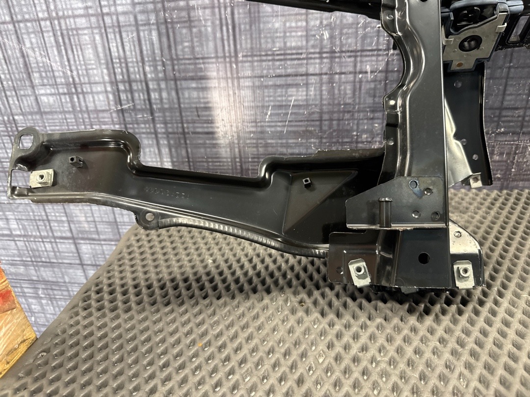 Рамка радиатора, 6740 рублей, Красноярск