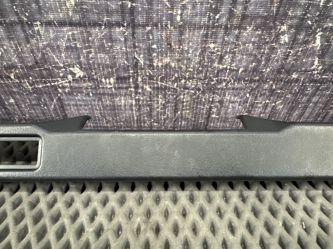 Пластик крышки багажника, 760 рублей, Красноярск