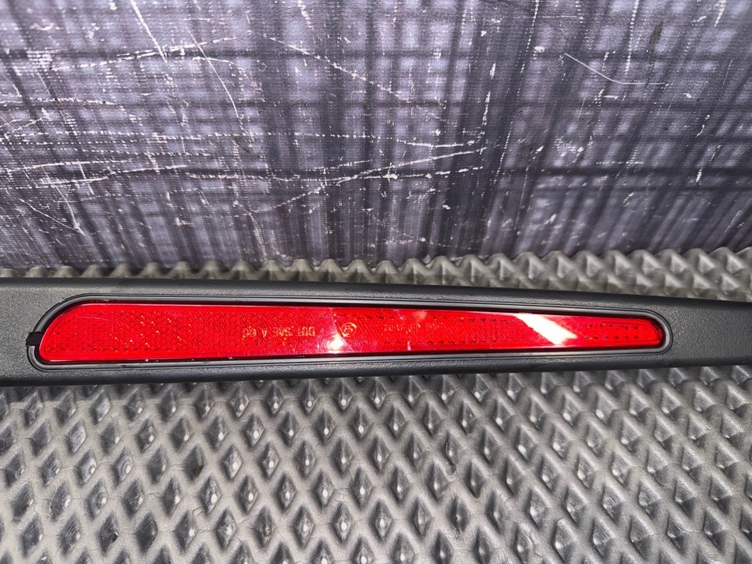 Пластик крышки багажника, 760 рублей, Красноярск