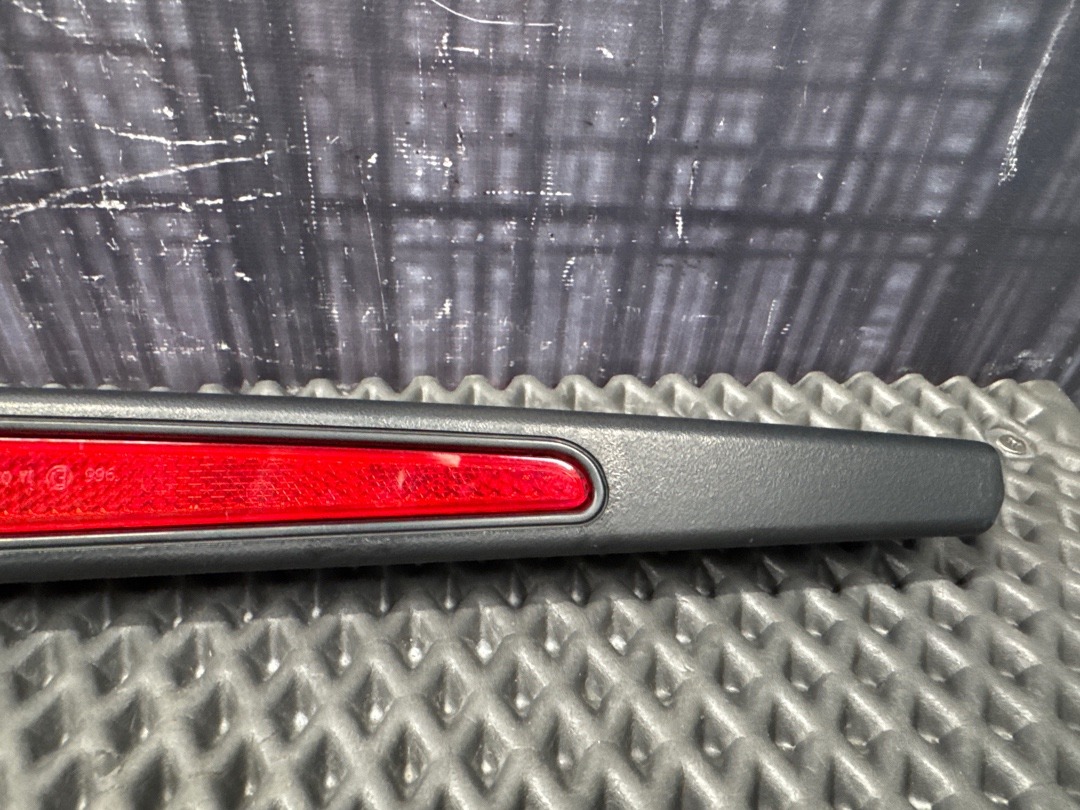 Пластик крышки багажника, 760 рублей, Красноярск