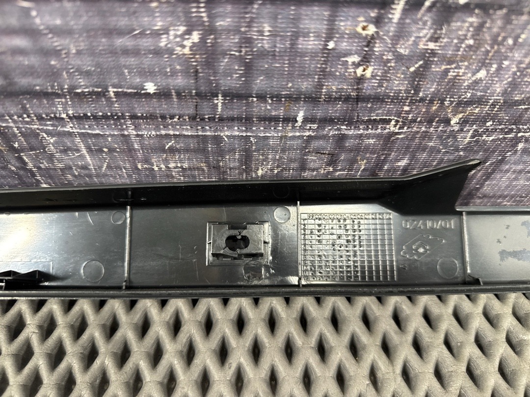 Пластик крышки багажника, 760 рублей, Красноярск