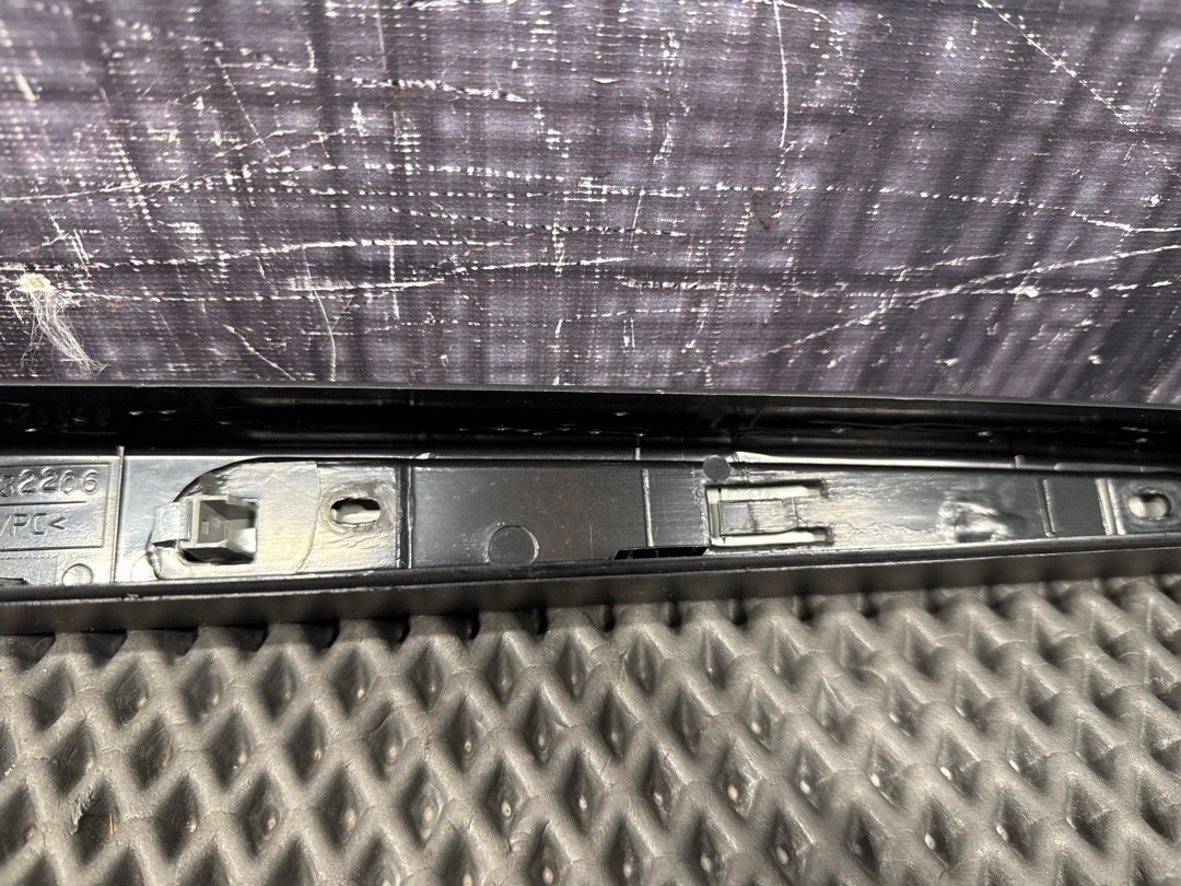 Пластик крышки багажника, 760 рублей, Красноярск