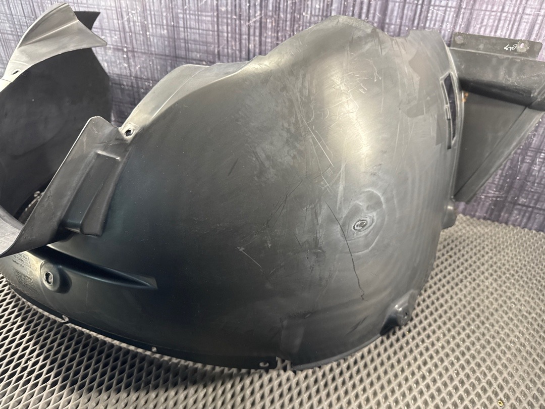 Подкрылок, 6420 рублей, Красноярск