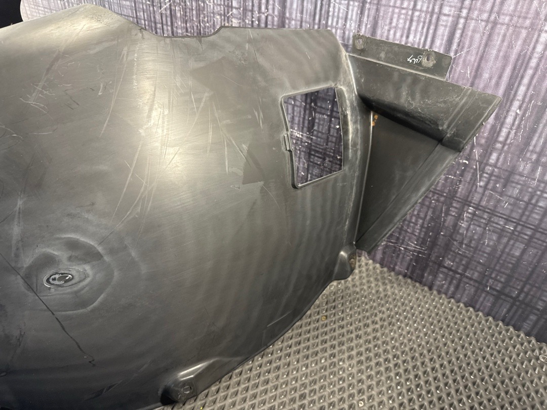 Подкрылок, 6420 рублей, Красноярск