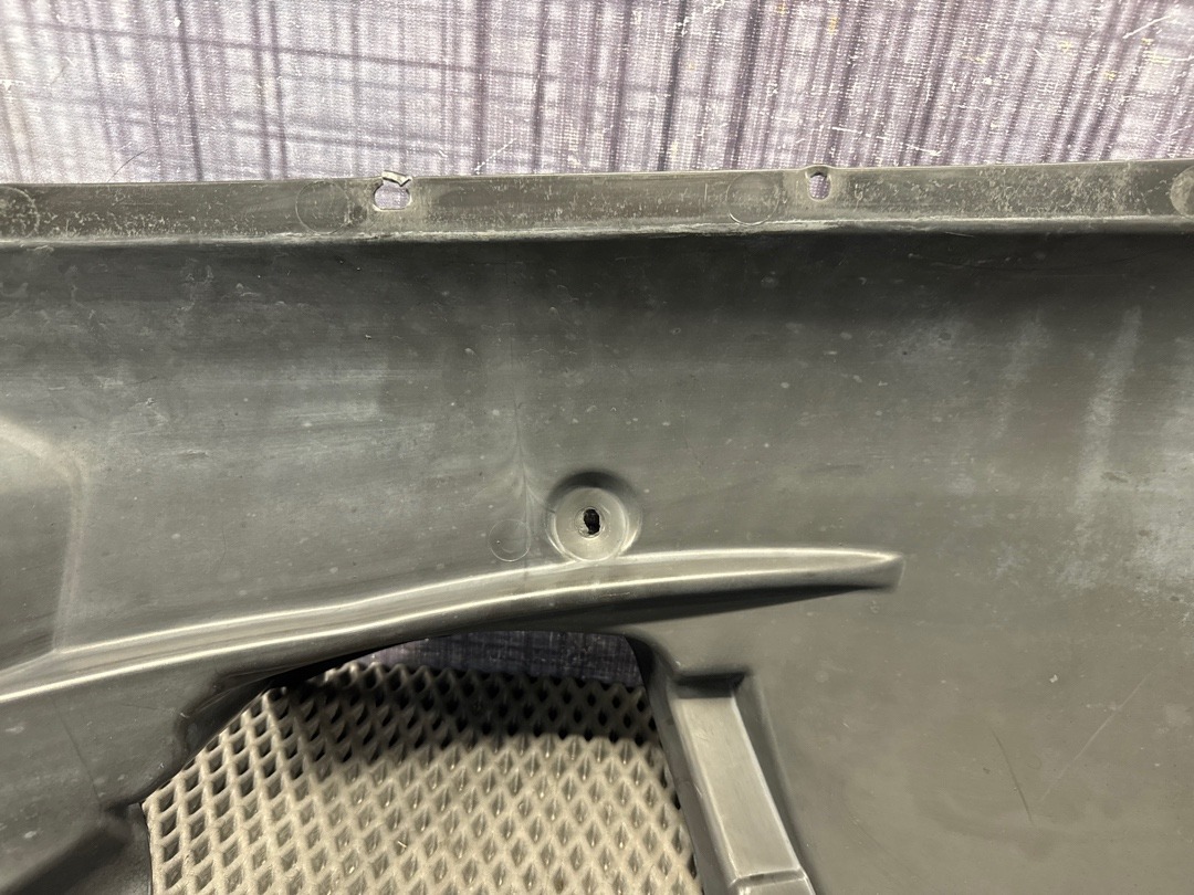 Подкрылок, 6420 рублей, Красноярск