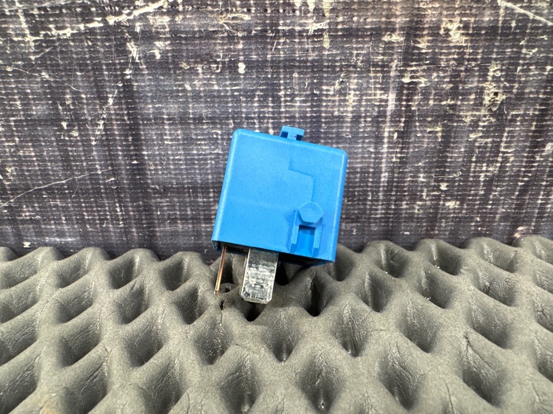 Реле, 820 рублей, Красноярск