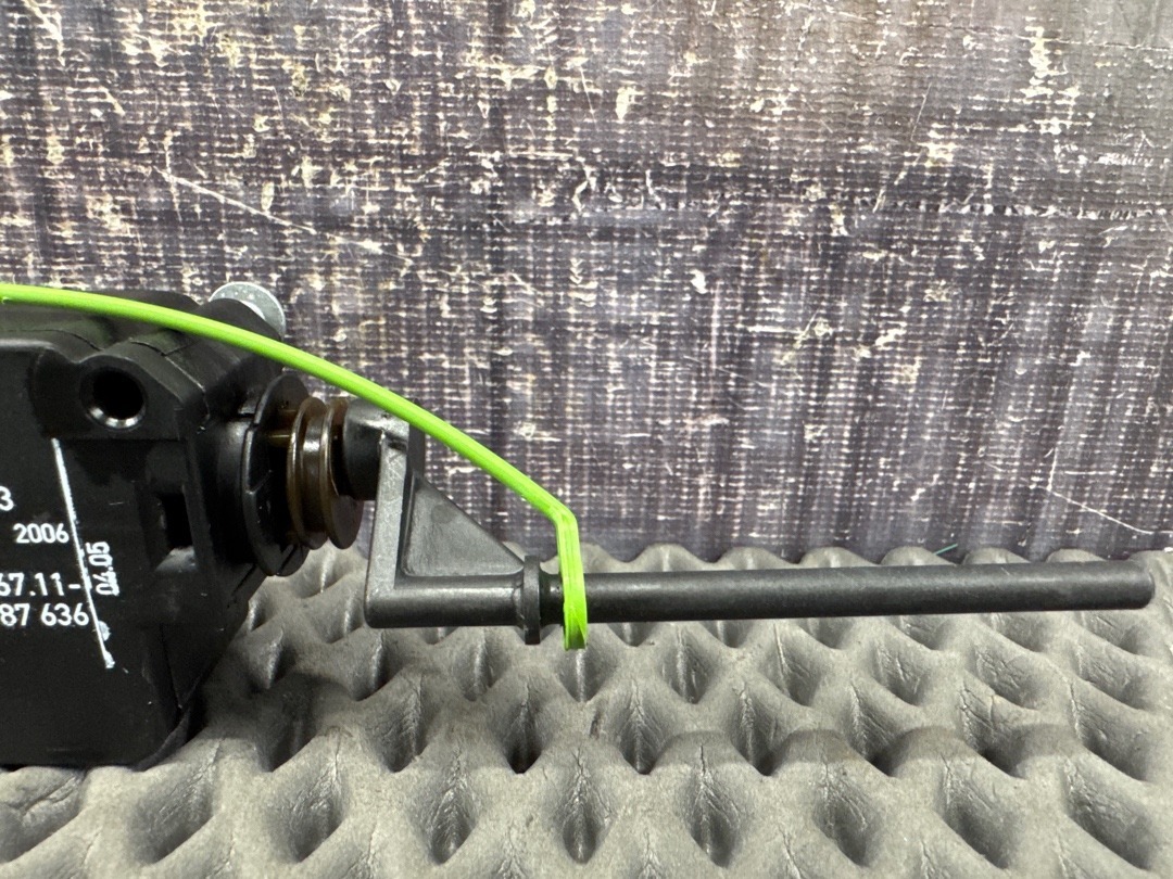 Замок лючка бензобака, 820 рублей, Красноярск