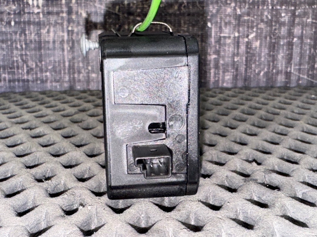 Замок лючка бензобака, 820 рублей, Красноярск