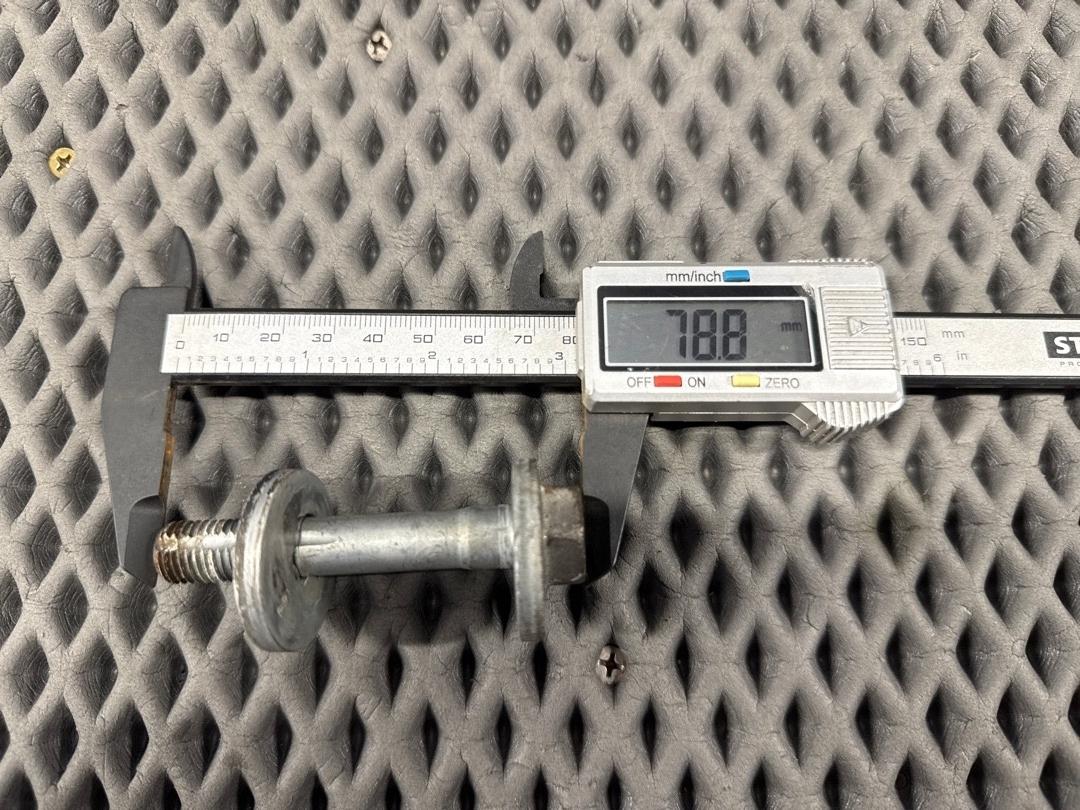 Болт развальный, 730 рублей, Красноярск