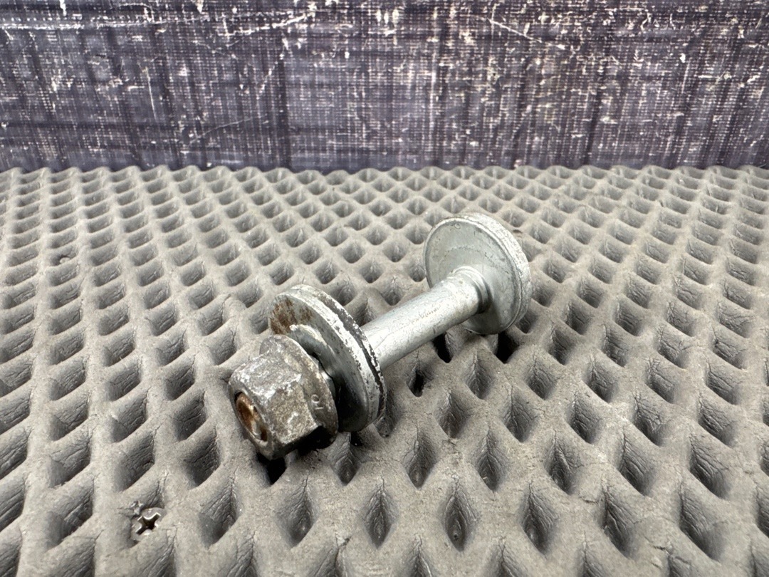 Болт развальный, 730 рублей, Красноярск