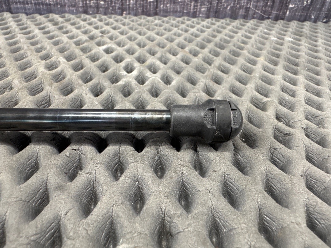 Амортизатор капота, 1170 рублей, Красноярск