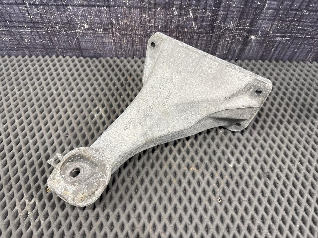 Кронштейн двигателя, 2990 рублей, Красноярск