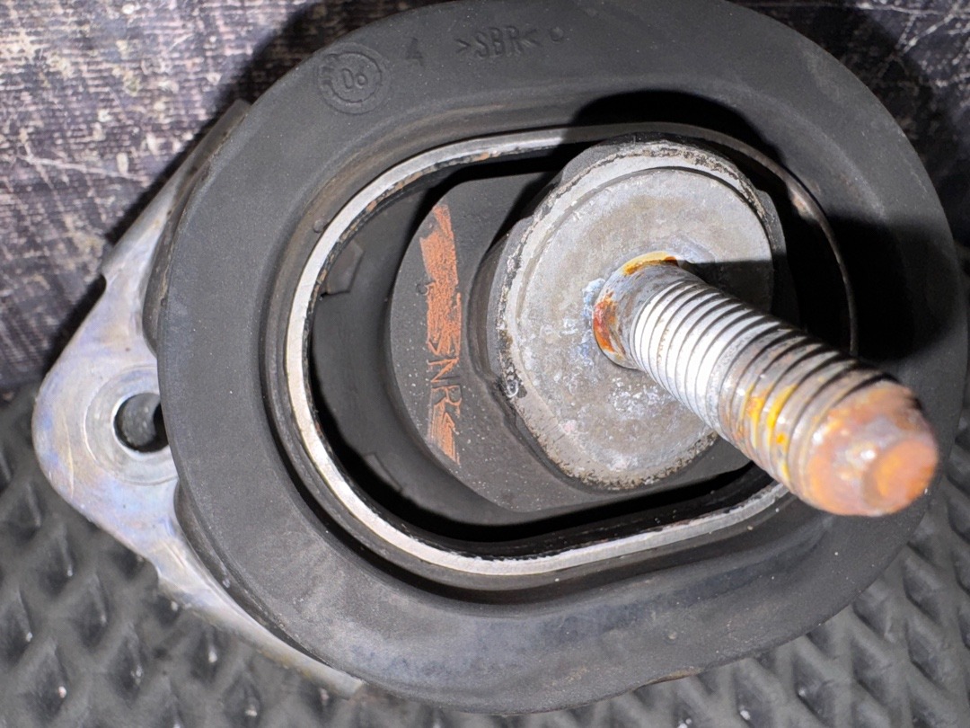 Подушка двигателя, 4120 рублей, Красноярск