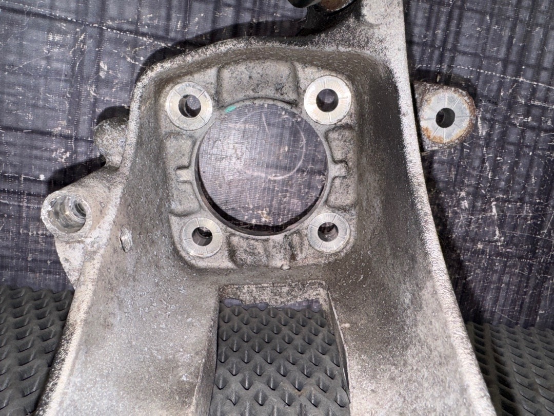 Поворотный кулак, 2630 рублей, Красноярск