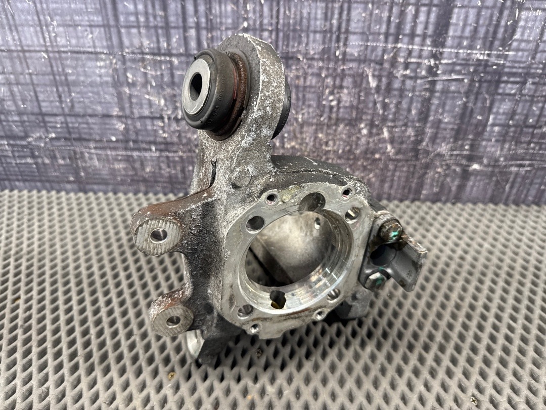 Поворотный кулак, 2630 рублей, Красноярск