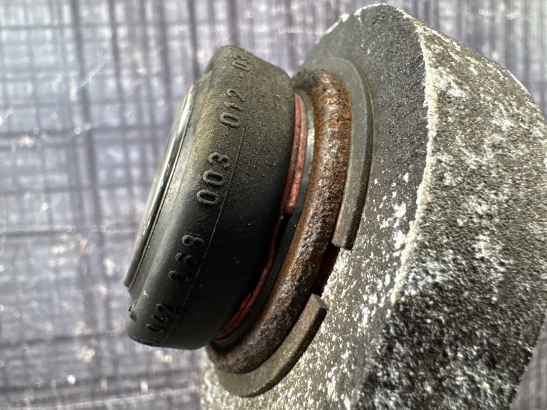 Поворотный кулак, 2630 рублей, Красноярск