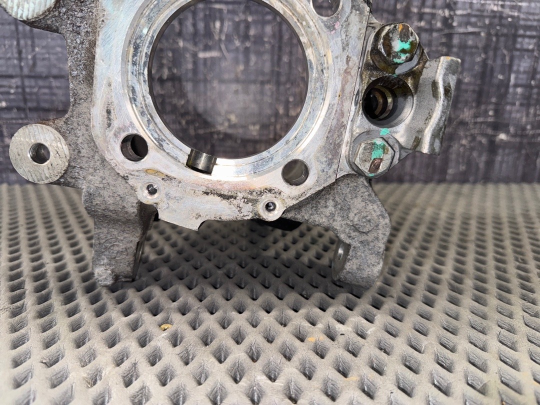 Поворотный кулак, 2630 рублей, Красноярск