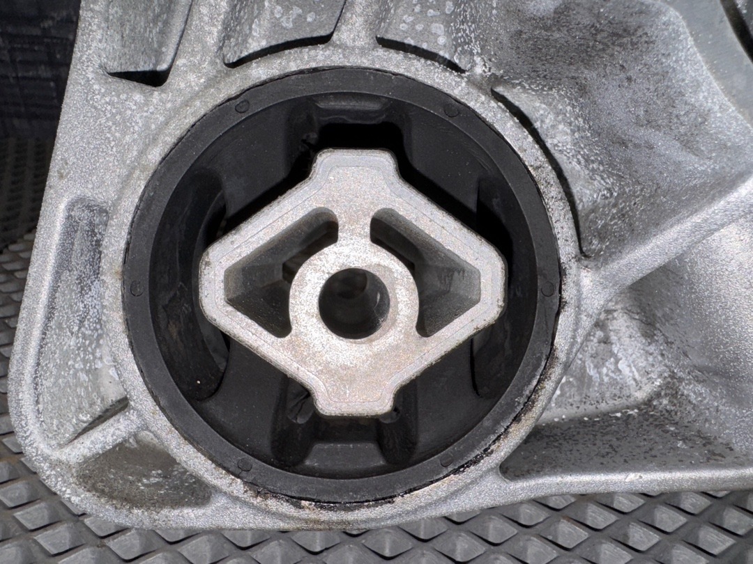 Раздаточная коробка, 38070 рублей, Красноярск