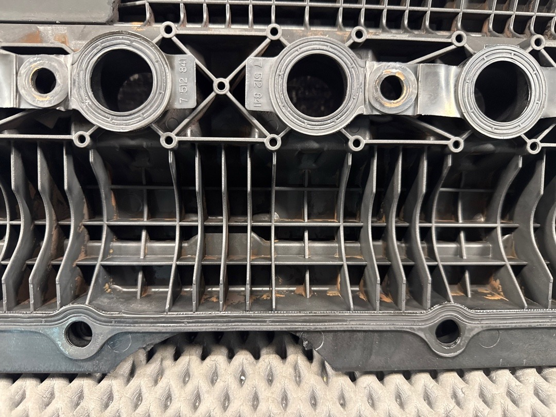 Крышка клапанов, 12330 рублей, Красноярск