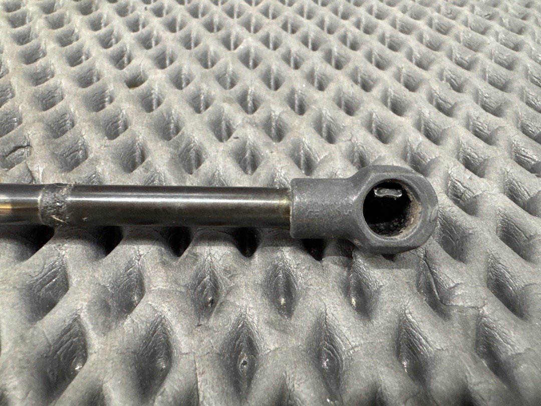 Амортизатор багажника, 930 рублей, Красноярск