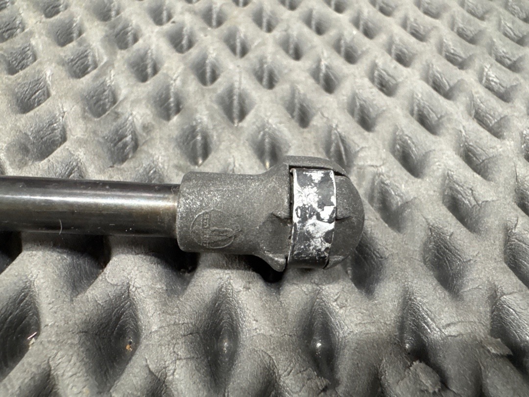 Амортизатор багажника, 930 рублей, Красноярск