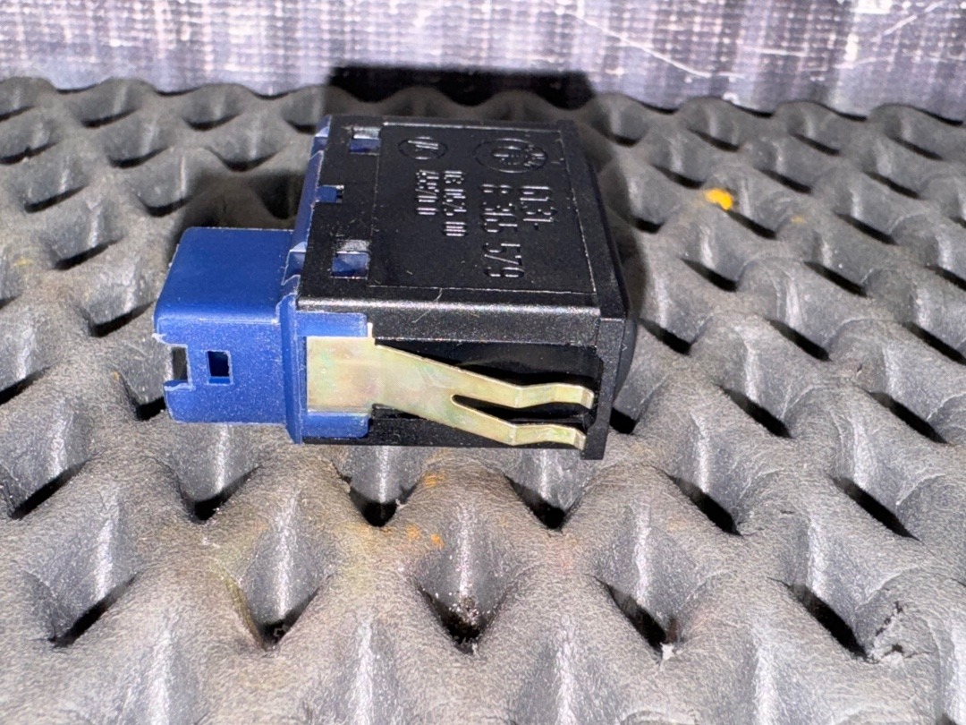 Кнопка открывания багажника, 460 рублей, Красноярск