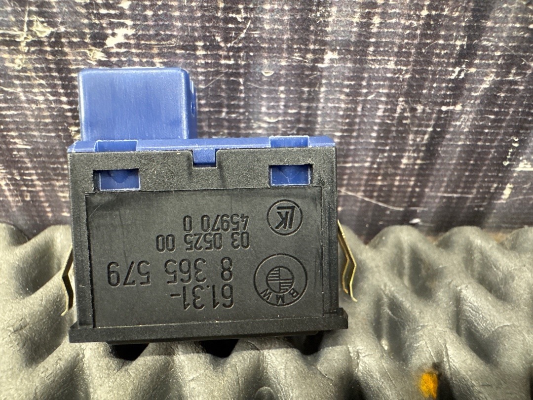 Кнопка открывания багажника, 460 рублей, Красноярск