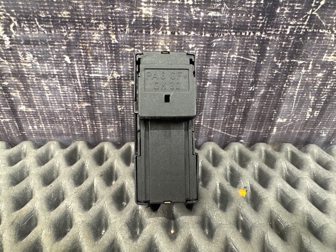 Кнопка люка, 1030 рублей, Красноярск