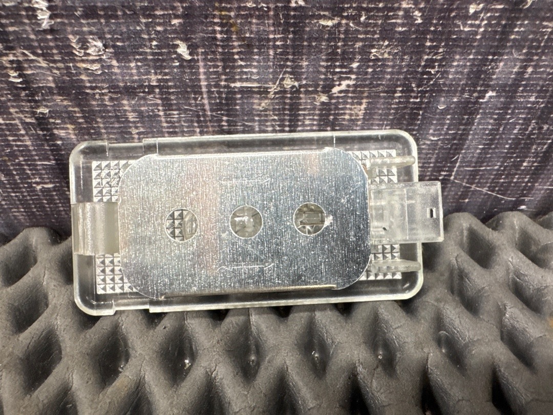 Плафон салона, 460 рублей, Красноярск