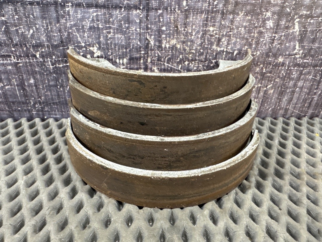 Комплект колодок ручного тормоза, 3630 рублей, Красноярск