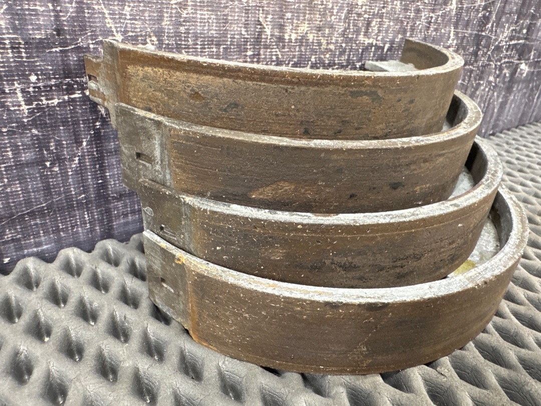 Комплект колодок ручного тормоза, 3630 рублей, Красноярск