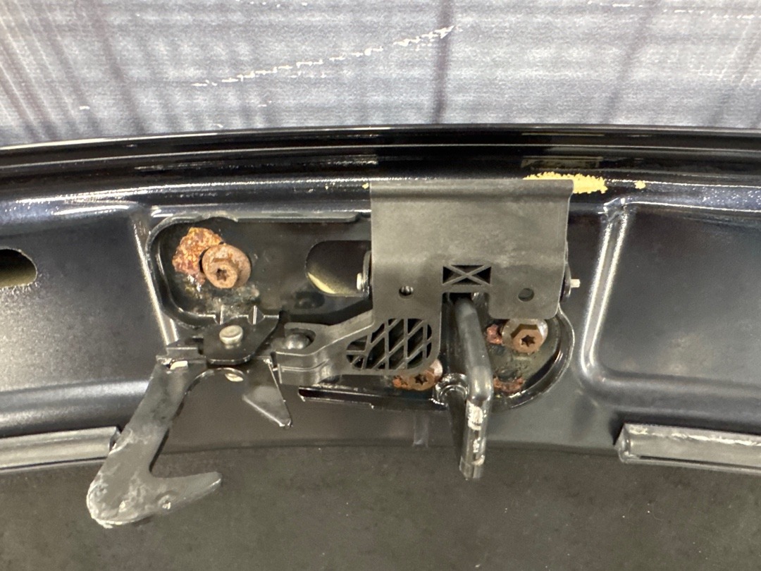 Капот, 9670 рублей, Красноярск