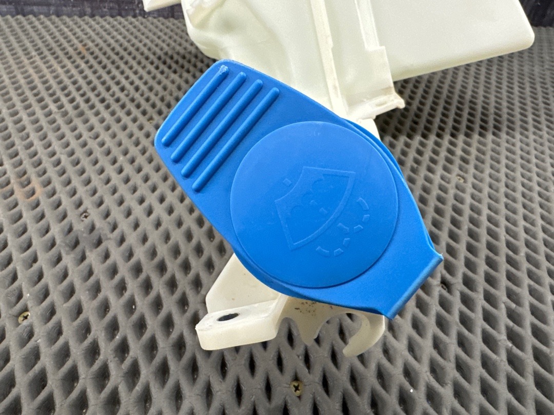 Бачок омывателя, 3370 рублей, Красноярск