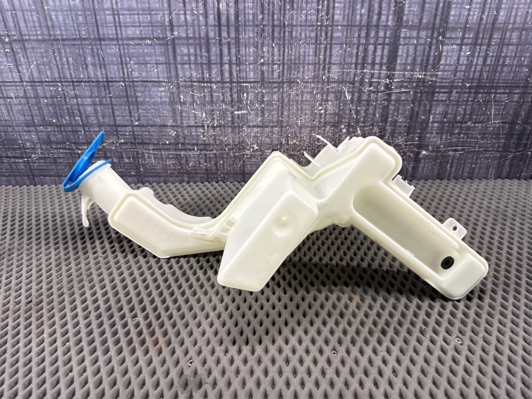 Бачок омывателя, 3370 рублей, Красноярск