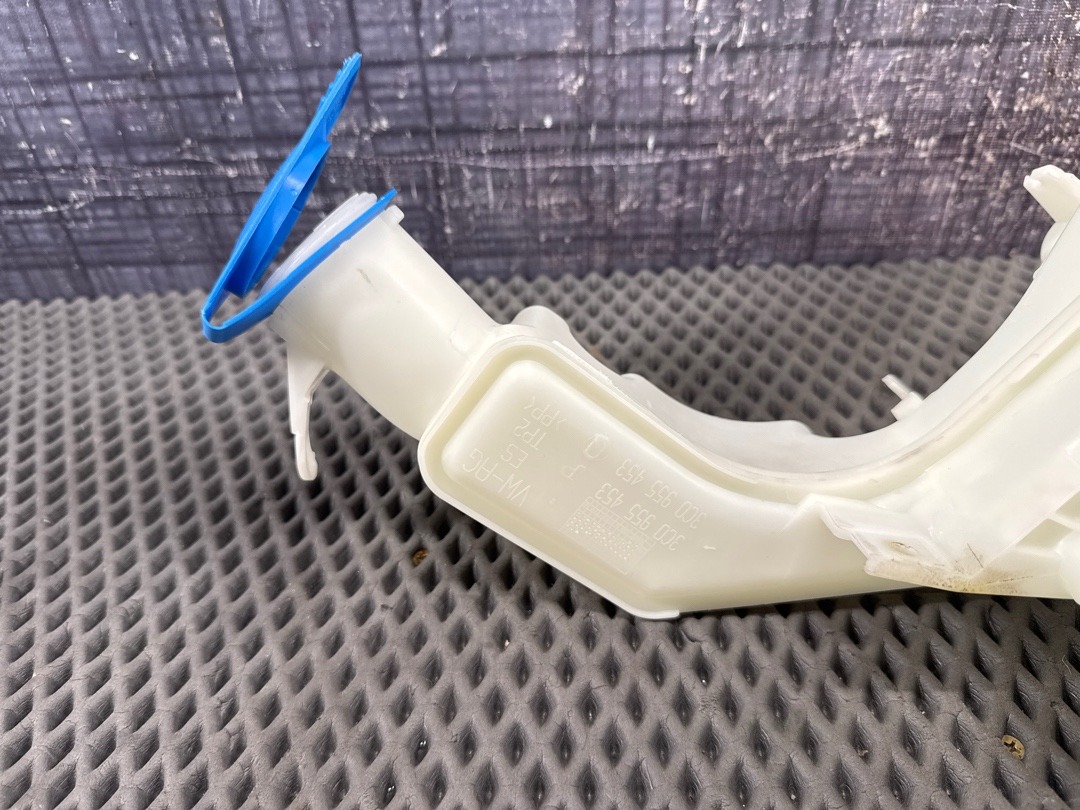 Бачок омывателя, 3370 рублей, Красноярск