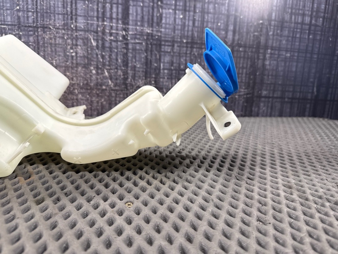 Бачок омывателя, 3370 рублей, Красноярск