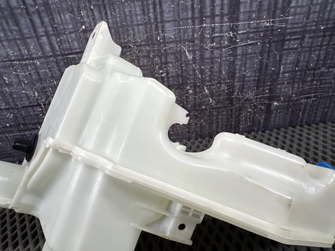 Бачок омывателя, 3370 рублей, Красноярск