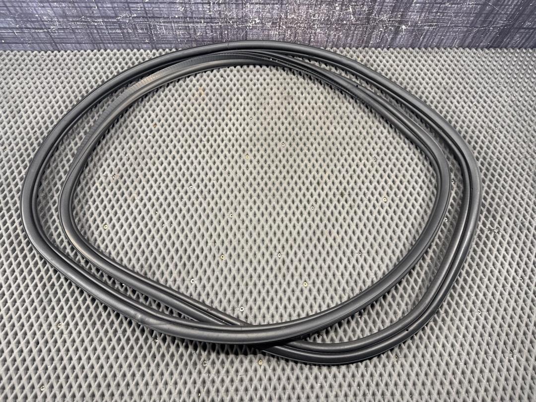 Уплотнитель крышки багажника, 1430 рублей, Красноярск