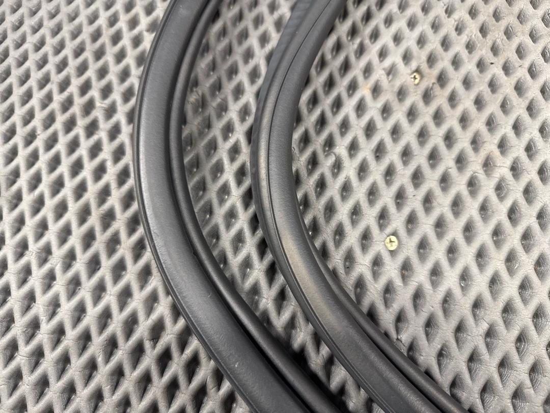 Уплотнитель крышки багажника, 1430 рублей, Красноярск