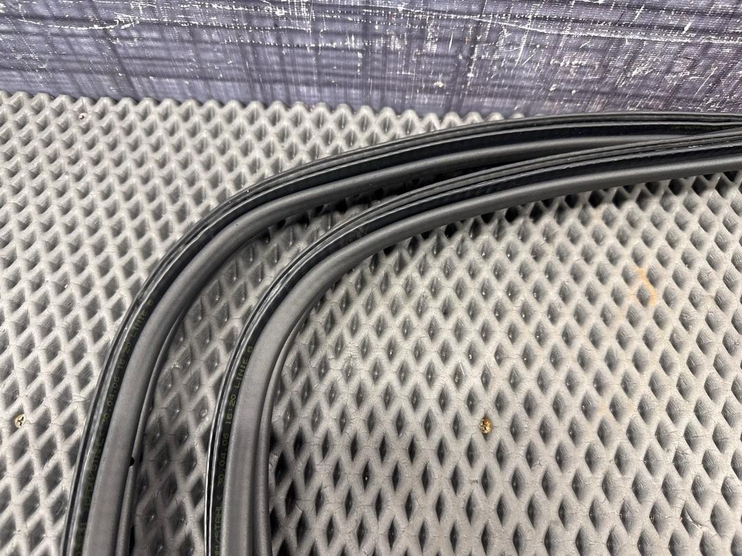 Уплотнитель крышки багажника, 1430 рублей, Красноярск