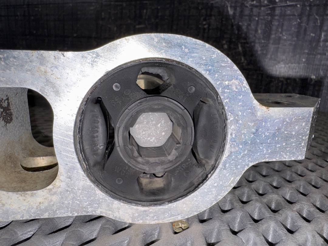 Рычаг подвески, 6110 рублей, Красноярск