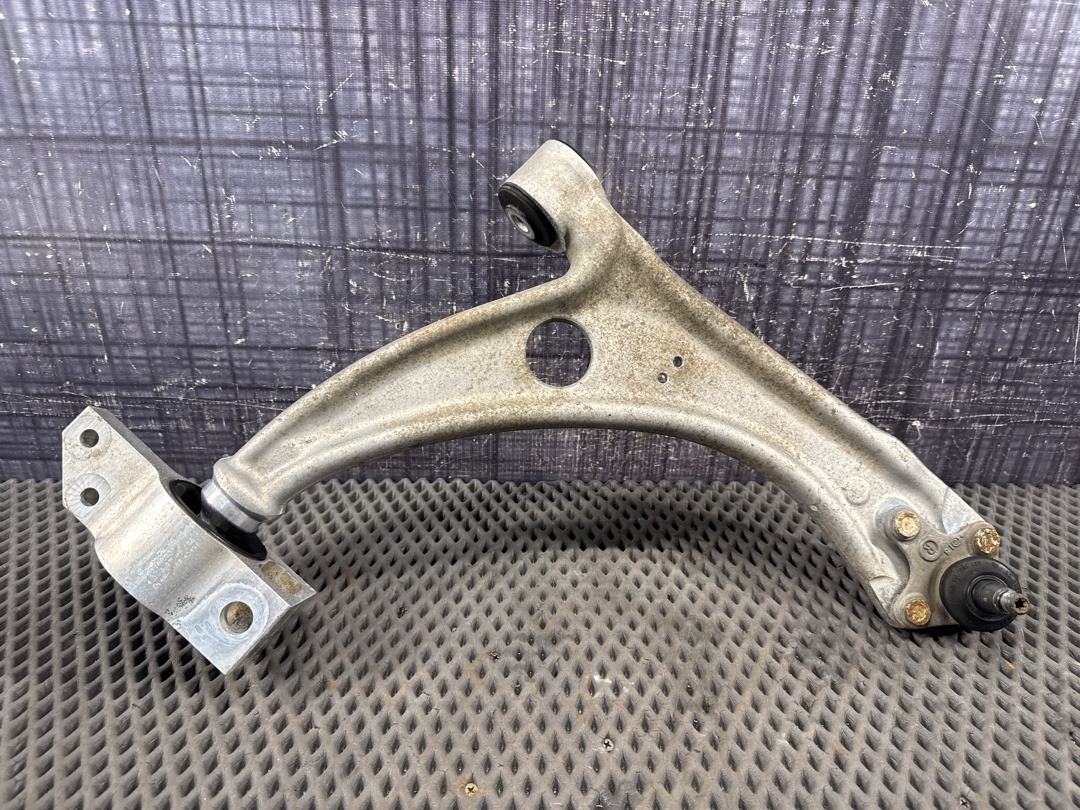 Рычаг подвески, 6110 рублей, Красноярск