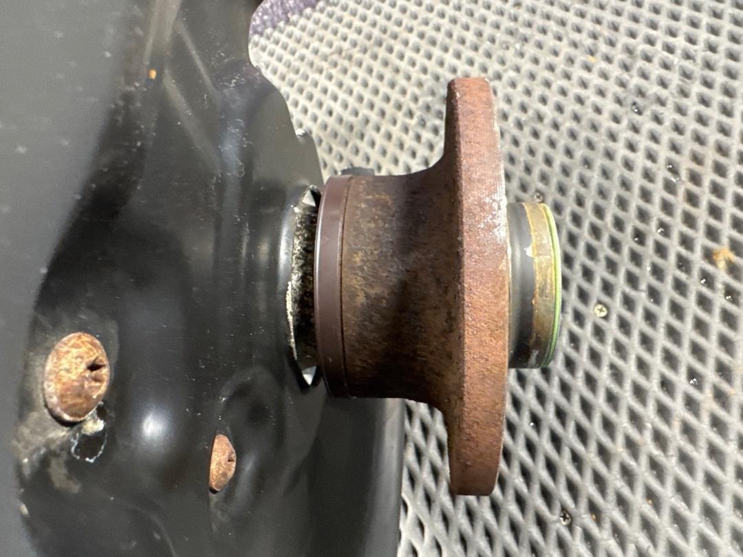 Поворотный кулак, 3430 рублей, Красноярск