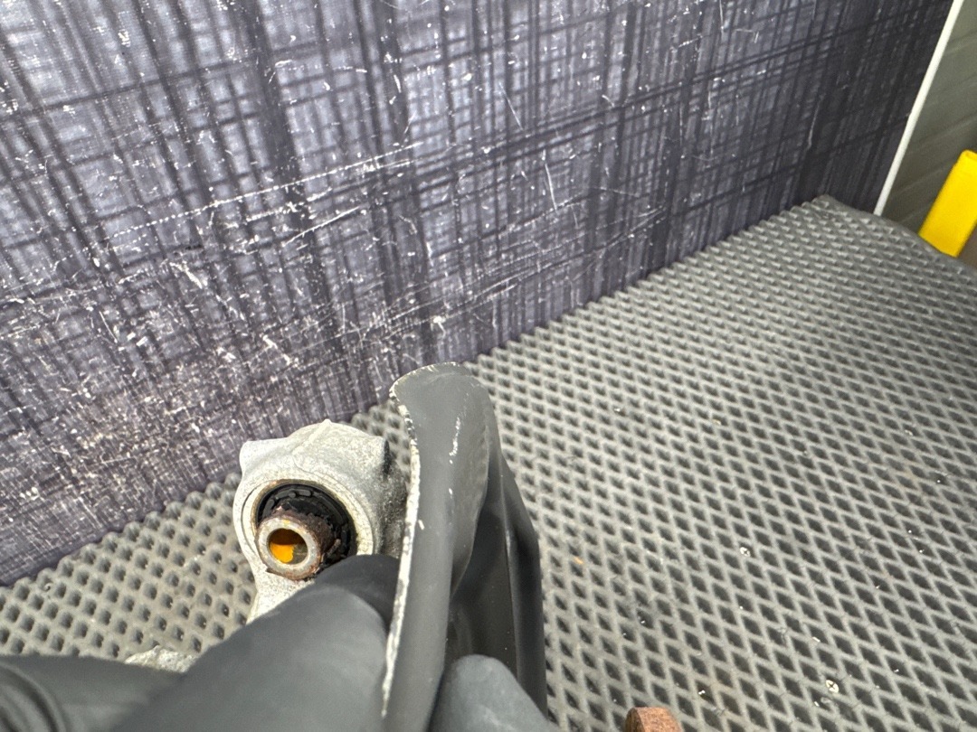 Поворотный кулак, 3430 рублей, Красноярск