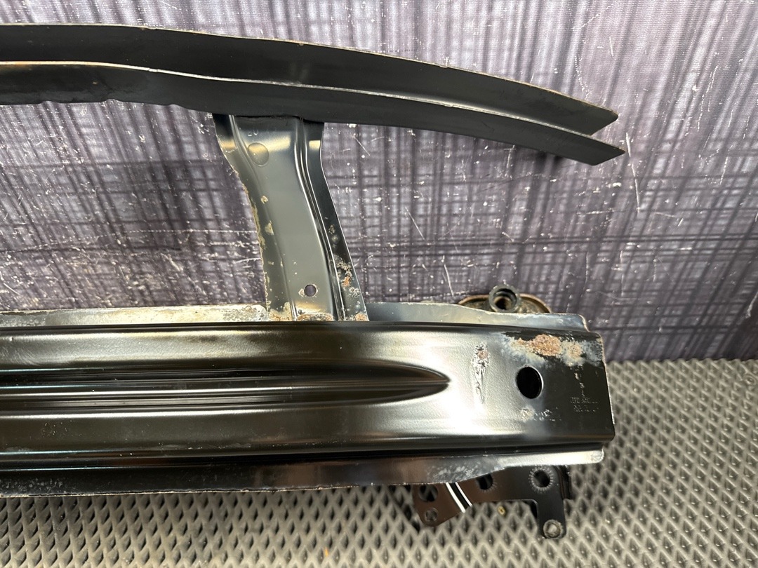 Усилитель бампера, 5860 рублей, Красноярск