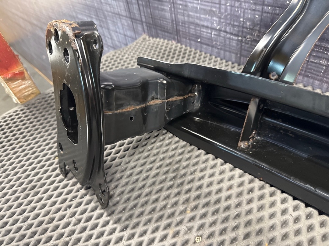 Усилитель бампера, 5860 рублей, Красноярск